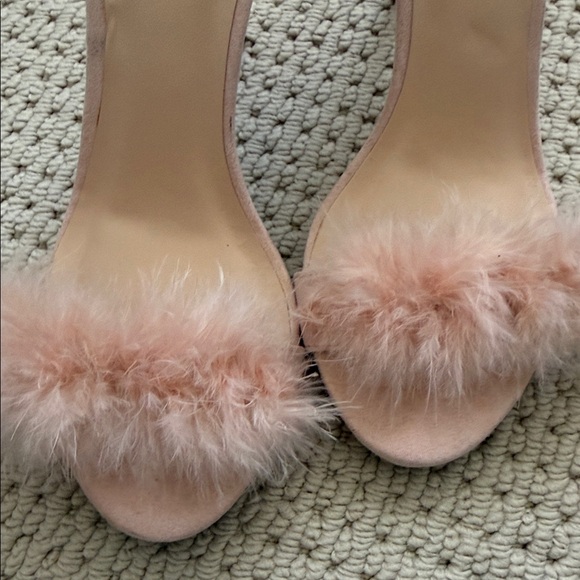 Charlotte Russe Elegant Pink Feathered Heels sz 7 - Picture 6 of 6